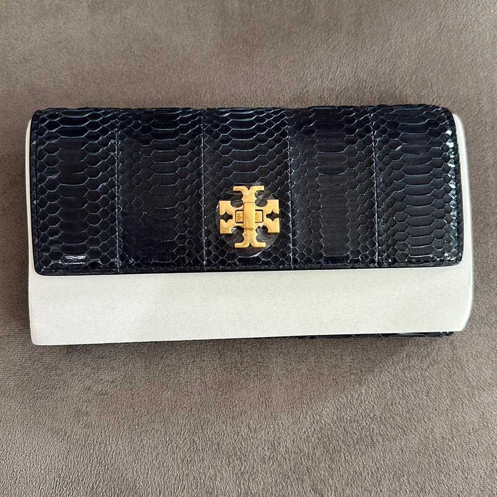 Tory Burch kira exotic wallet brand new - Picture 3 of 7